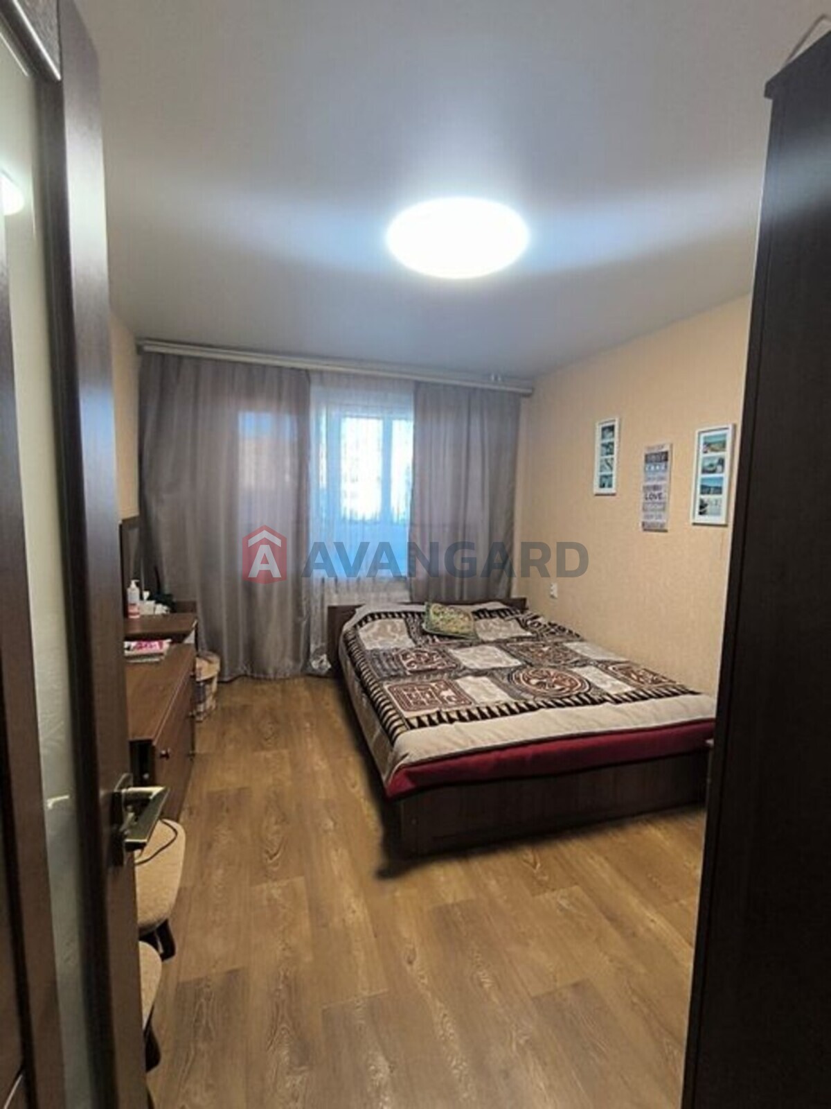 3 ����. ��������, 72/-/9 ��. �., 7/9 ���� ���� 3