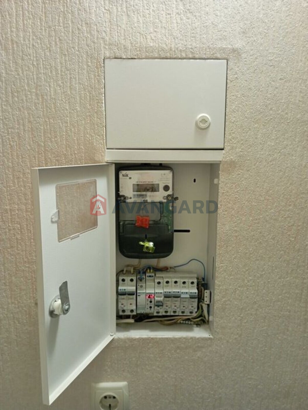 1 ��. ��������, 32/-/6 ��. �., 5/5 ������ ���� 4