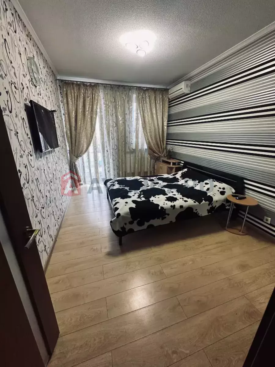 5 ��. ��������, 140/-/- ��. �., 1/3 ������ ���� 29