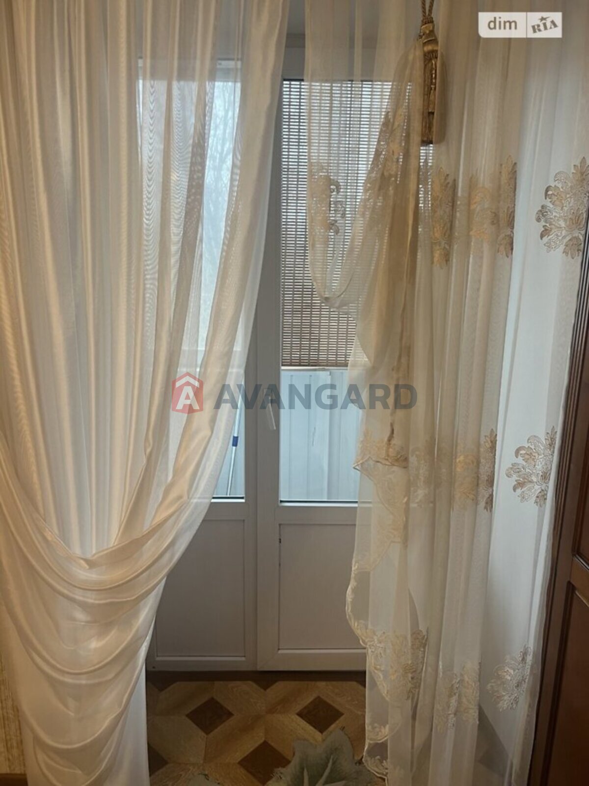 4 . , 98/-/8 . ., 4/12   10