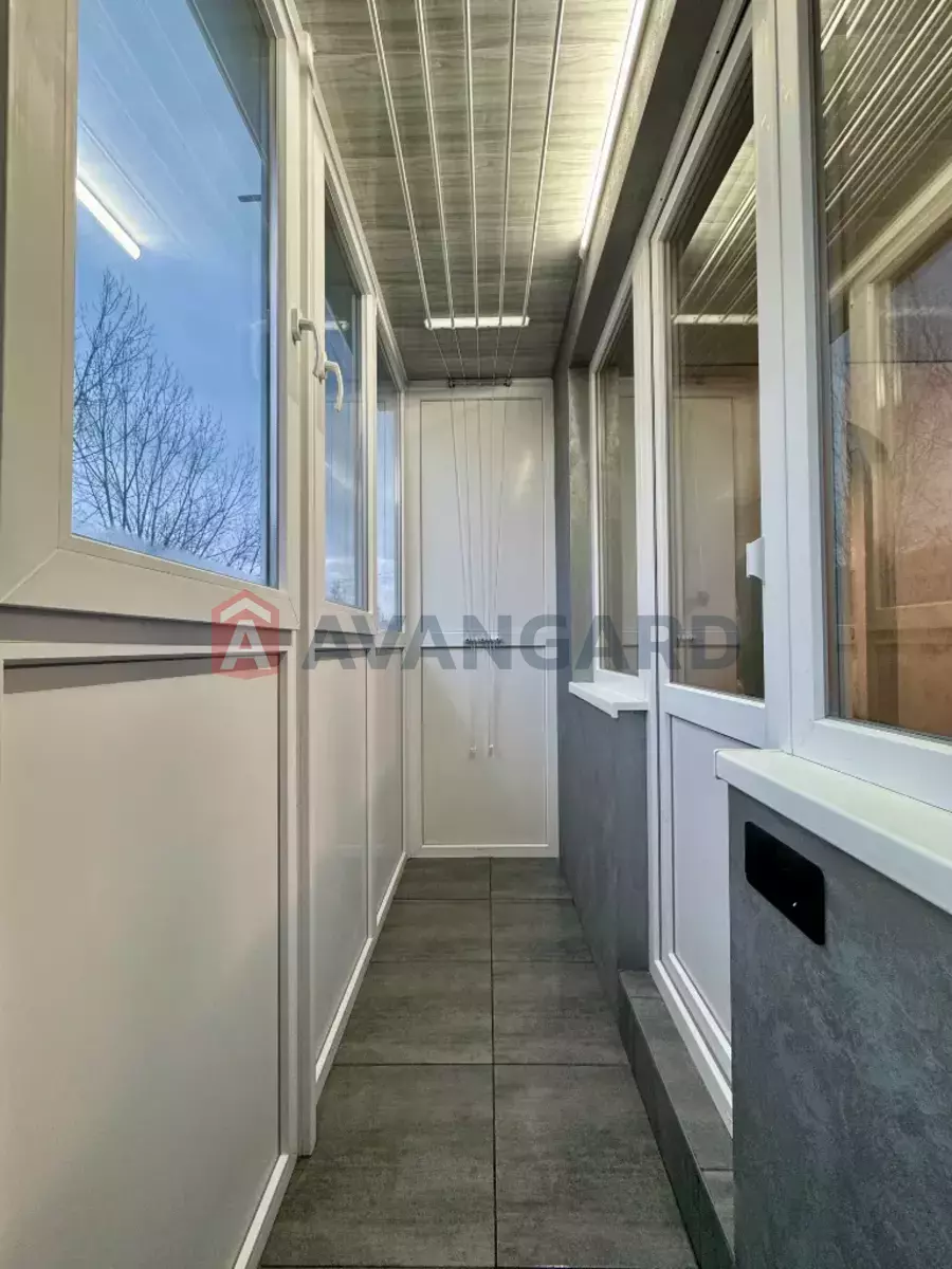 1 ��. ��������, 32/-/5 ��. �., 4/5 ������ ���� 8