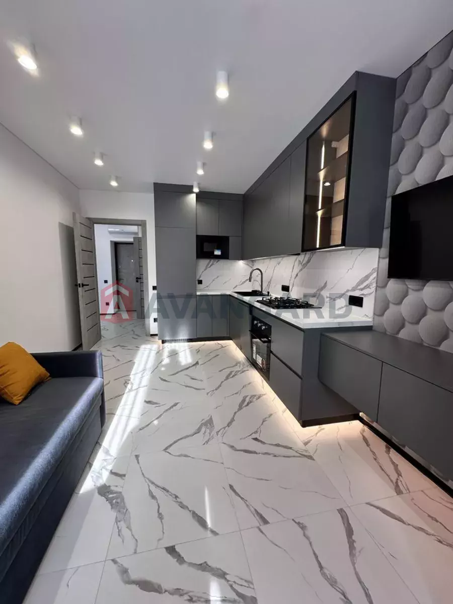 2 ��. ��������, 45/-/17 ��. �., 7/10 ������ ���� 2