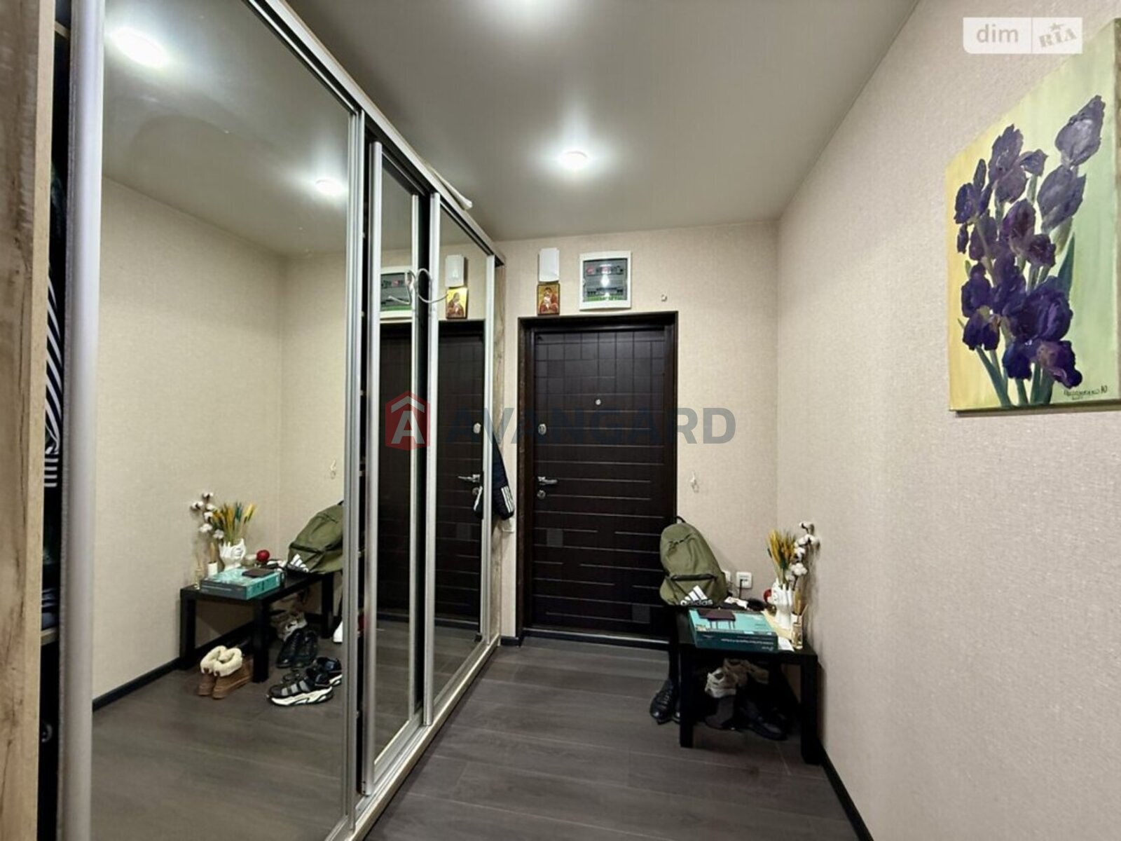 1 ��. ��������, 49/20/8 ��. �., 13/13 ������ ���� 5