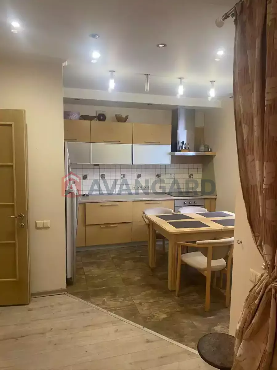 3 ����. ��������, 99/-/12 ��. �., 13/17 ���� ���� 27