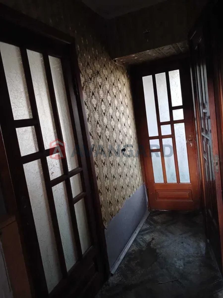 2 ��. ��������, 42/-/5 ��. �., 1/5 ������ ���� 8