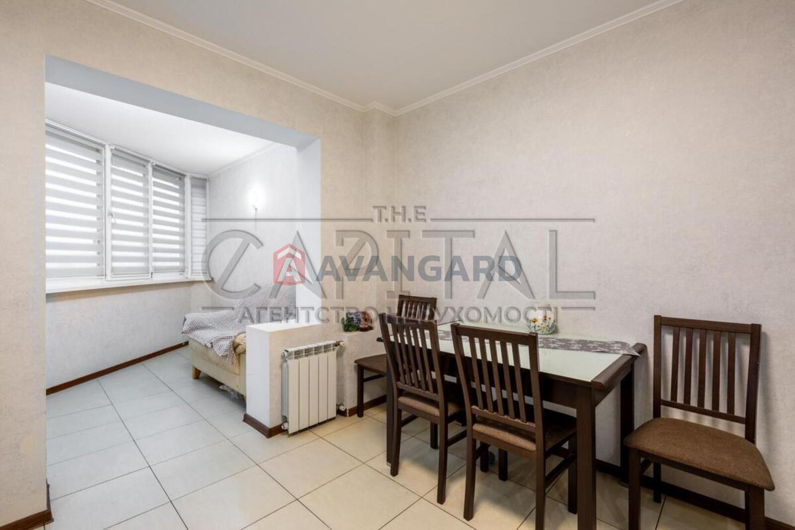 4 ��. ��������, 92/35/11 ��. �., 12/15 ������ ���� 2