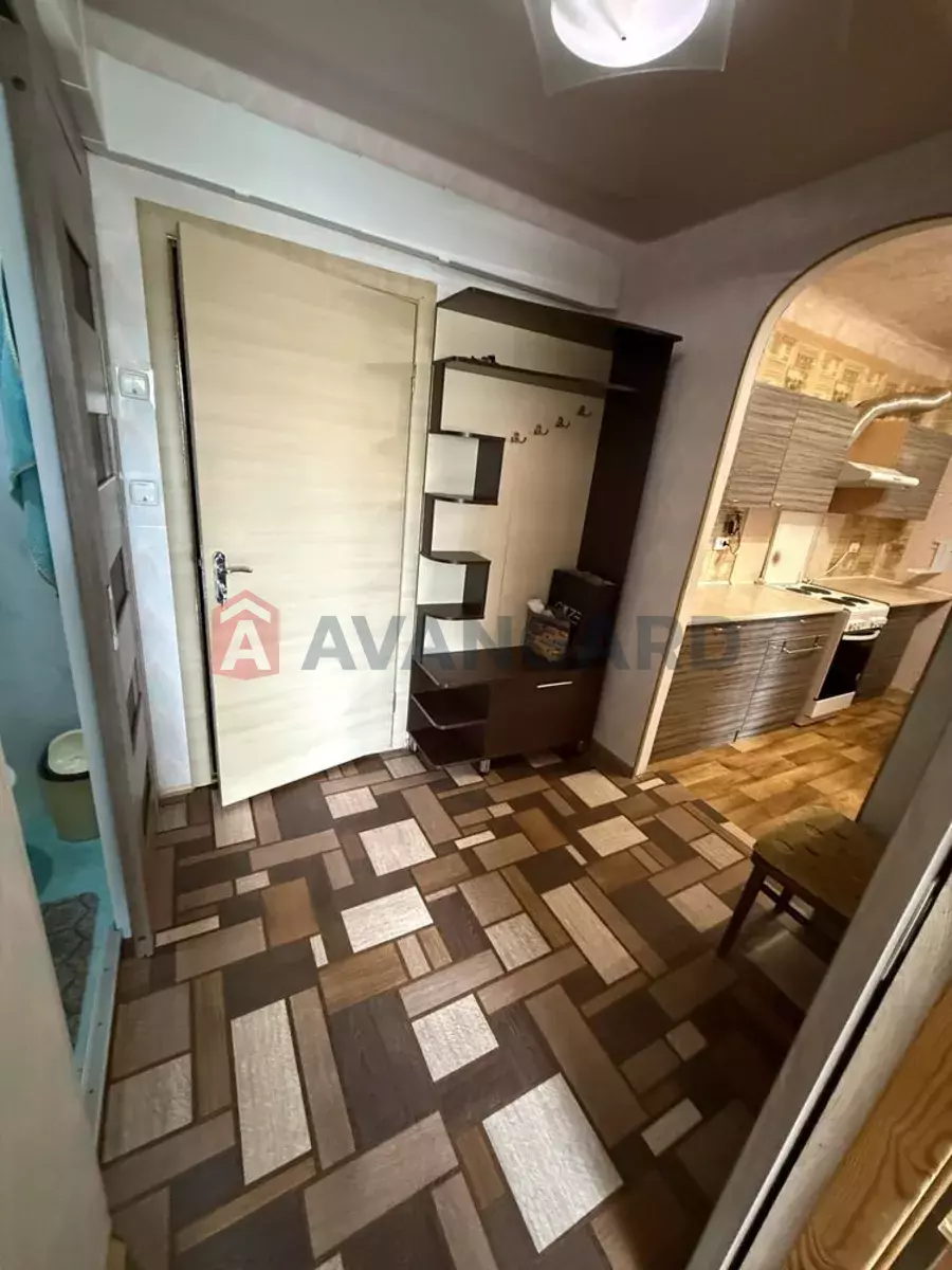 2 ��. ��������, 33/-/6 ��. �., 3/5 ������ ���� 3