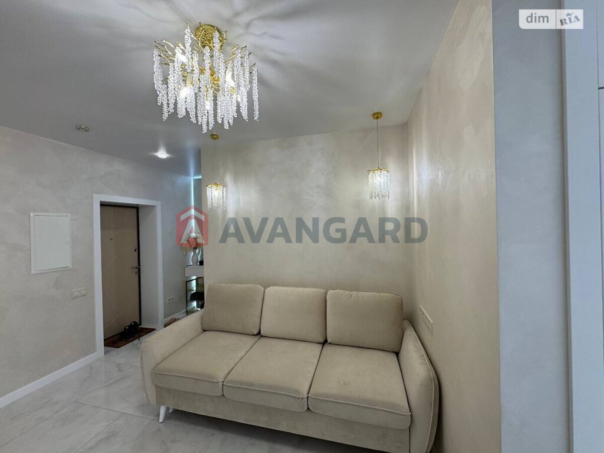 1 ����. ��������, 46/-/- ��. �., 7/10 ���� ���� 14