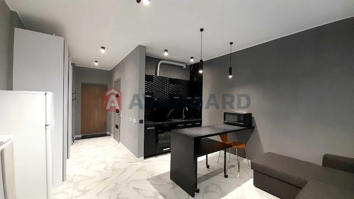 1 ��. ��������, 36/-/13 ��. �., 21/30 ������ ���� 1