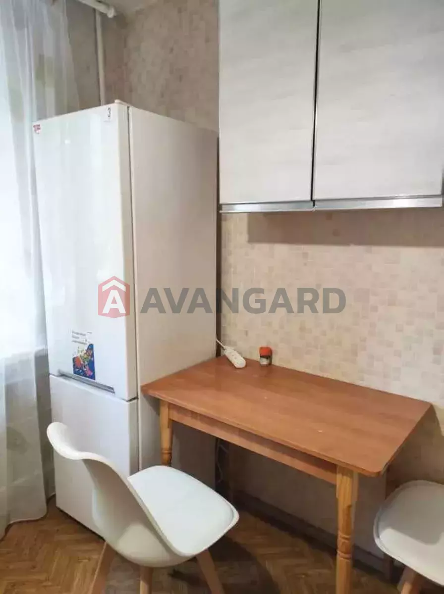 1 ����. ��������, 33/-/6 ��. �., 2/5 ���� ���� 4