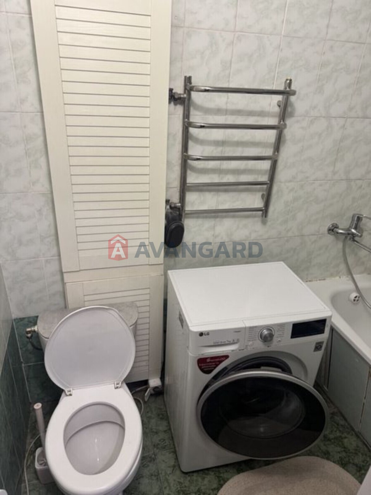 2 ��. ��������, 44/-/6 ��. �., 5/5 ������ ���� 8