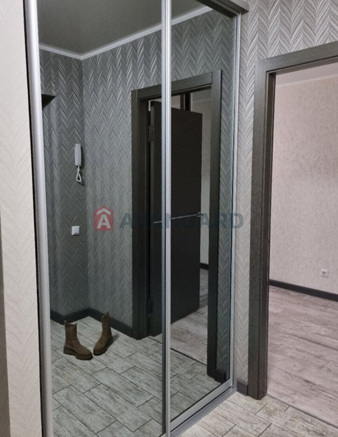 1 ����. ��������, 41/15/10 ��. �., 8/9 ���� ���� 5