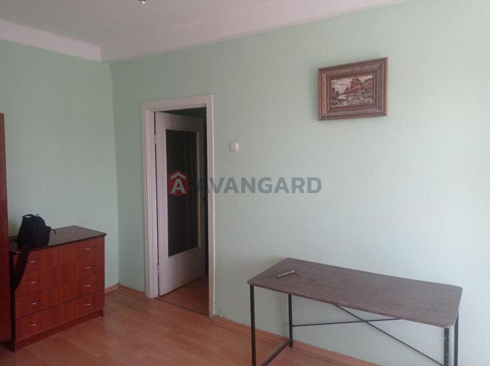 1 ��. ��������, 28/-/6 ��. �., 5/5 ������ ���� 11