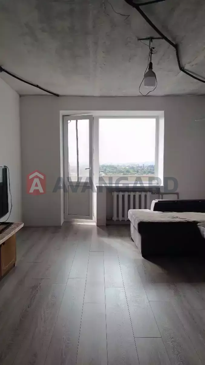1 ����. ��������, 37/-/- ��. �., 9/9 ���� ���� 3