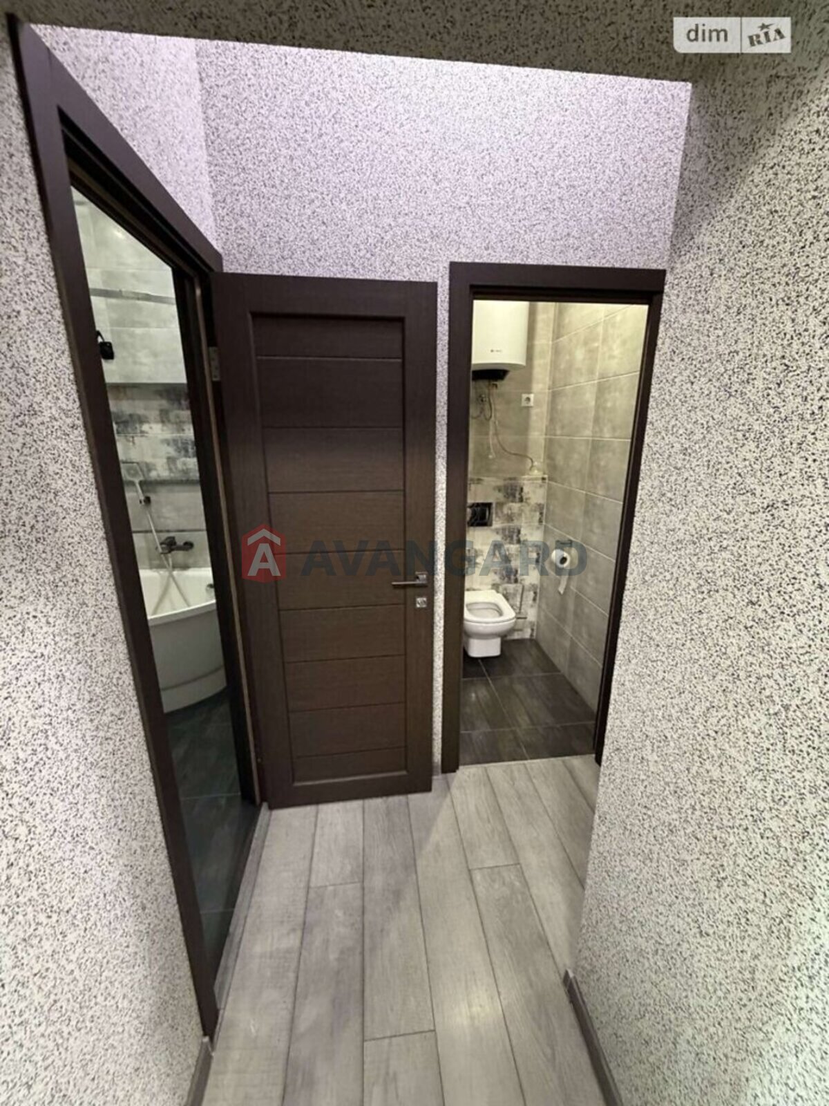 3 ��. ��������, 70/70/- ��. �., 2/5 ������ ���� 22