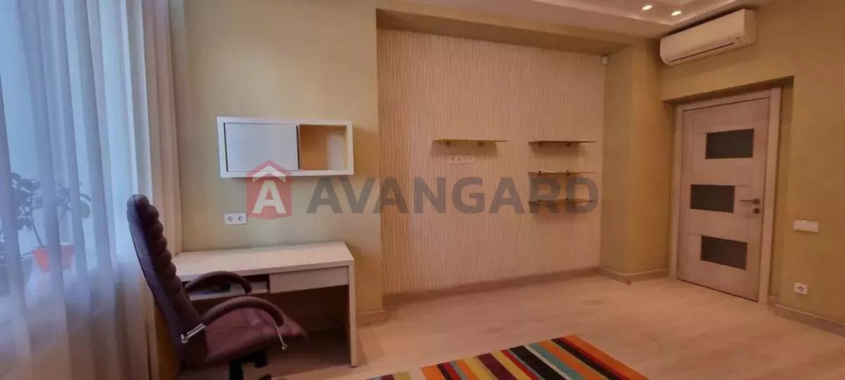 3 ��. ��������, 125/-/14 ��. �., 6/18 ������ ���� 21