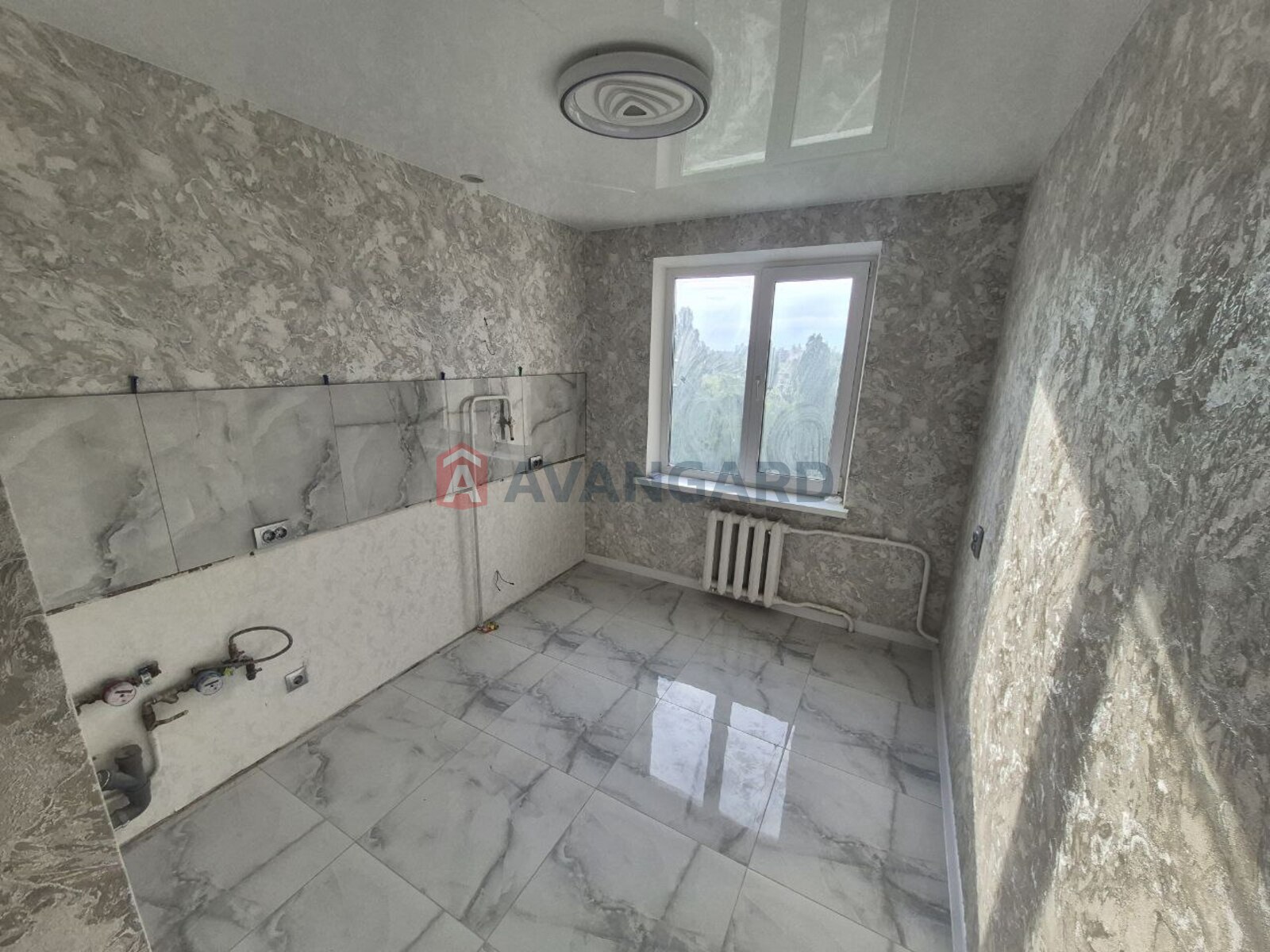 3 ��. ��������, 68/-/8 ��. �., 9/9 ������ ���� 21