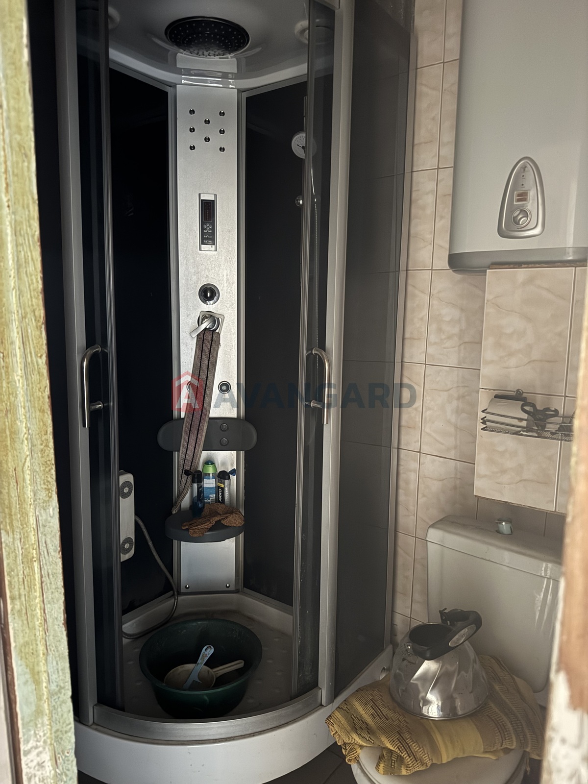 1 ��. ��������, 32,8/14,8/8,6 ��. �., 3/5 ������ ���� 11