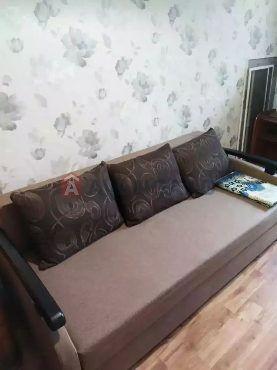 2 ��. ��������, 44/29/5 ��. �., 3/5 ������ ���� 3