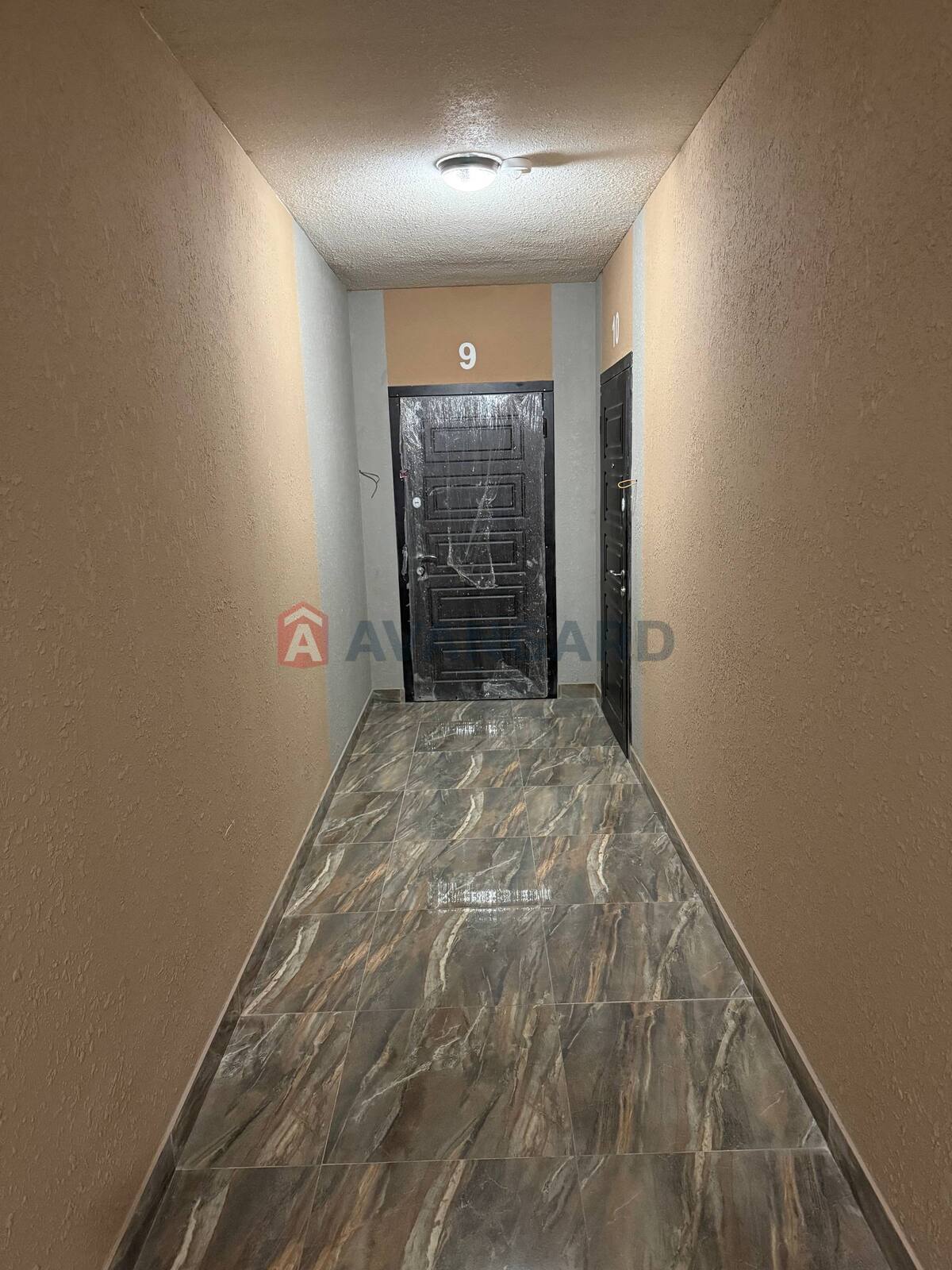 1 ��. ��������, 58/20/18 ��. �., 2/9 ������ ���� 2