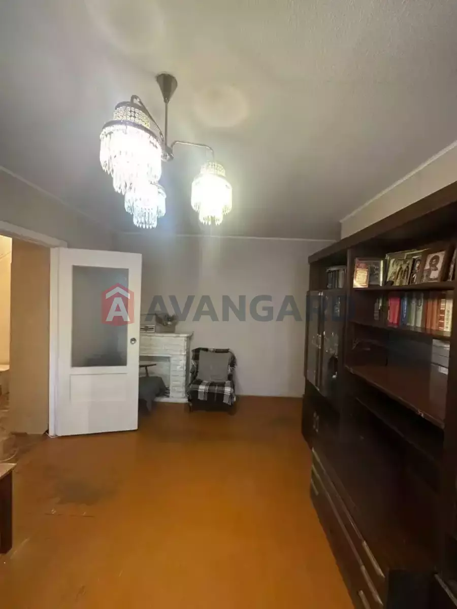 3 ��. ��������, 55/41/5 ��. �., 4/5 ������ ���� 5