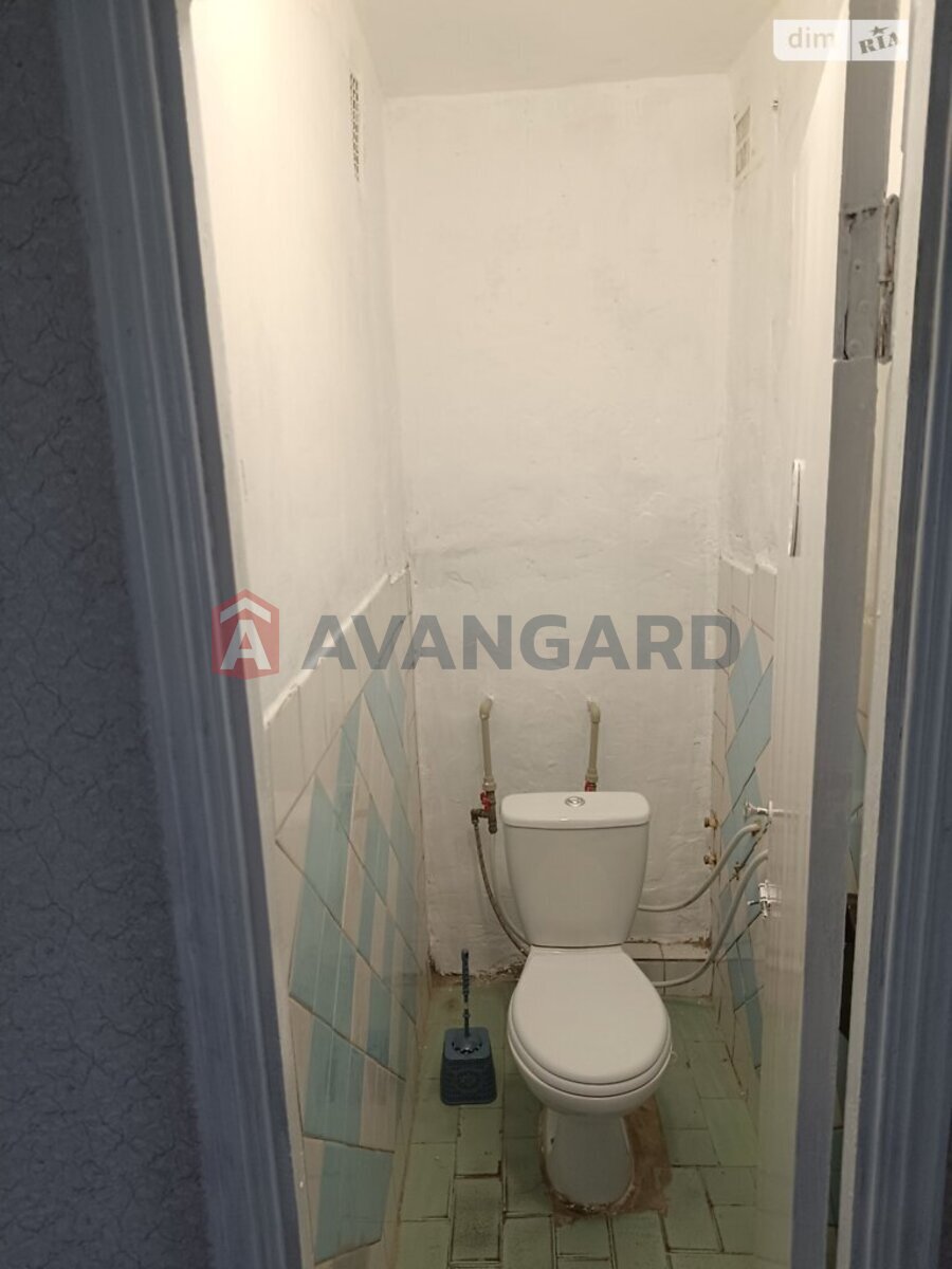 3 ����. ��������, 70/-/7.3 ��. �., 8/9 ���� ���� 9