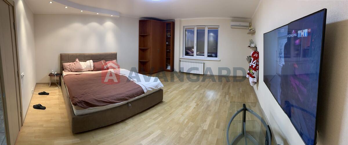 2 ��. ��������, 73/42/11 ��. �., 14/20 ������ ���� 5