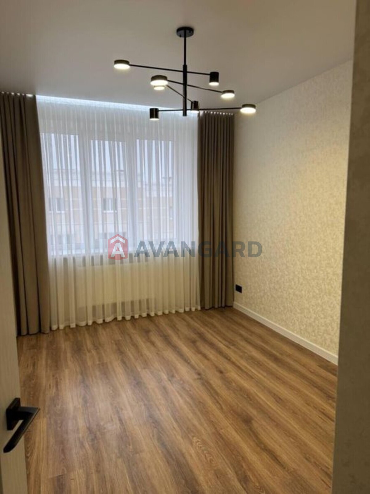 2 ��. ��������, 67/-/17 ��. �., 10/10 ������ ���� 4