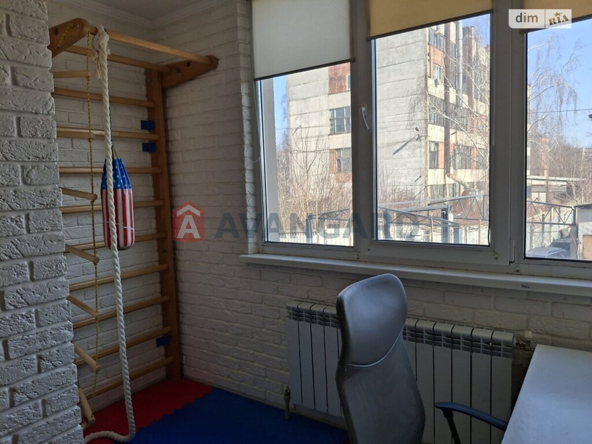 1 ����. ��������, 49/24/14 ��. �., 2/12 ���� ���� 6