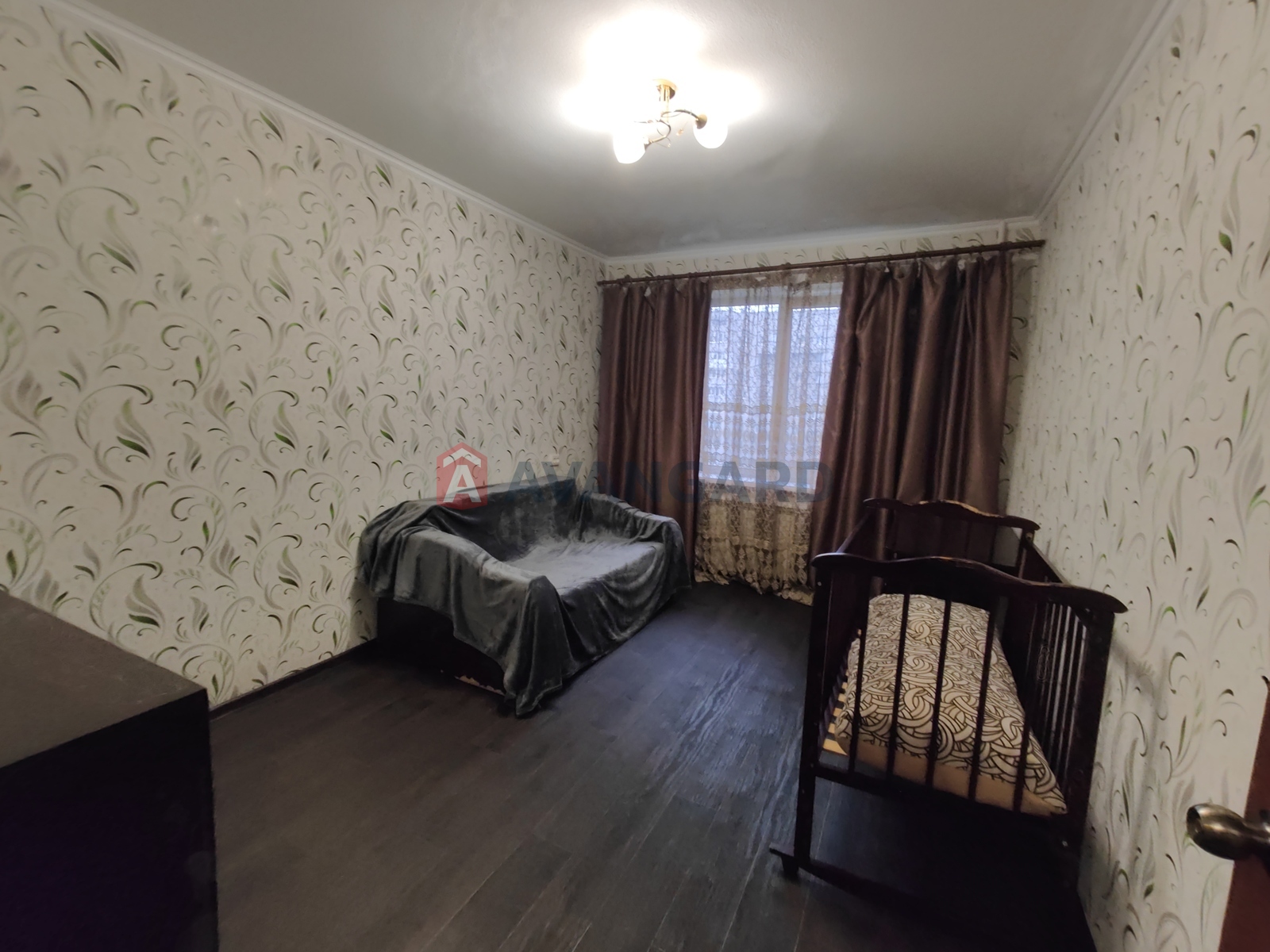 3 ��. ��������, 70,4/46,9/9,7 ��. �., 6/9 ������ ���� 5