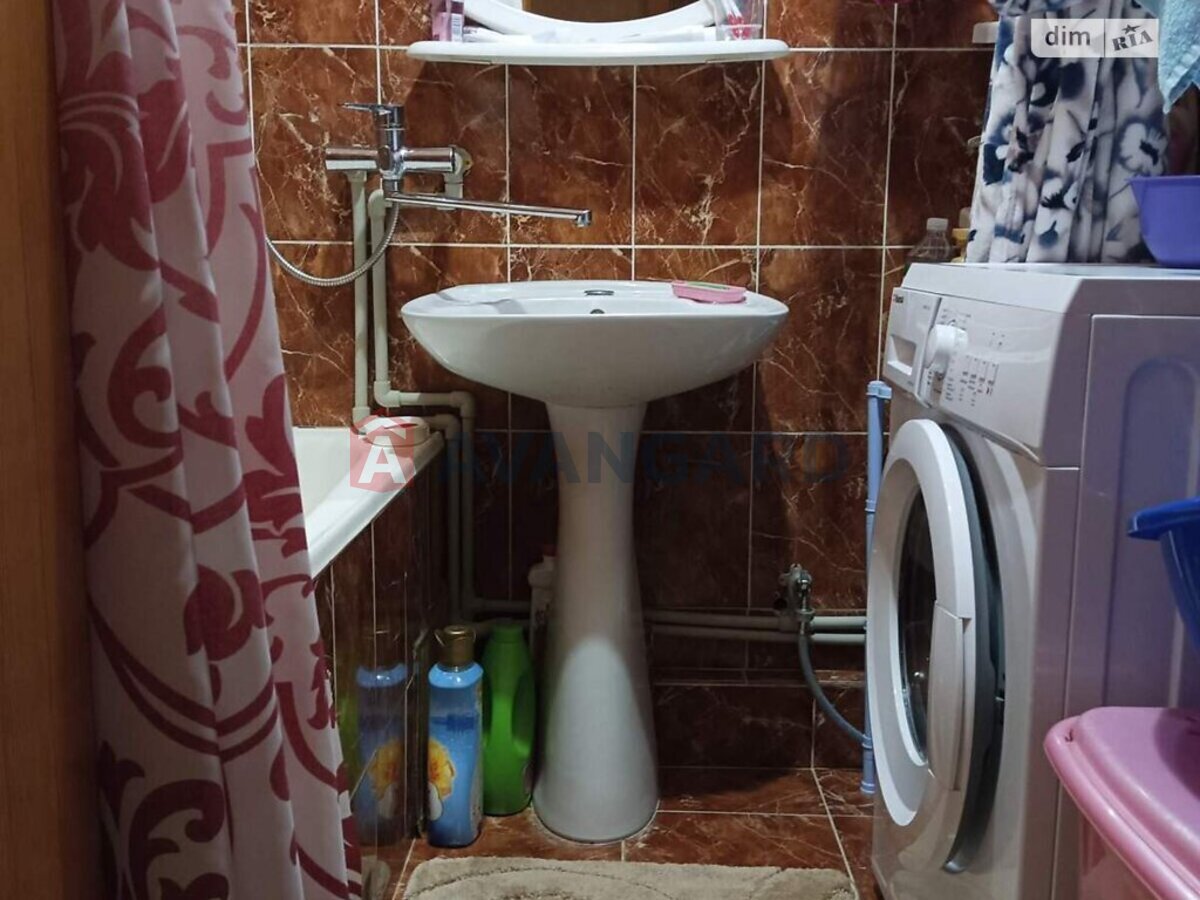 3 ��. ��������, 64/-/6 ��. �., 1/2 ������ ���� 20