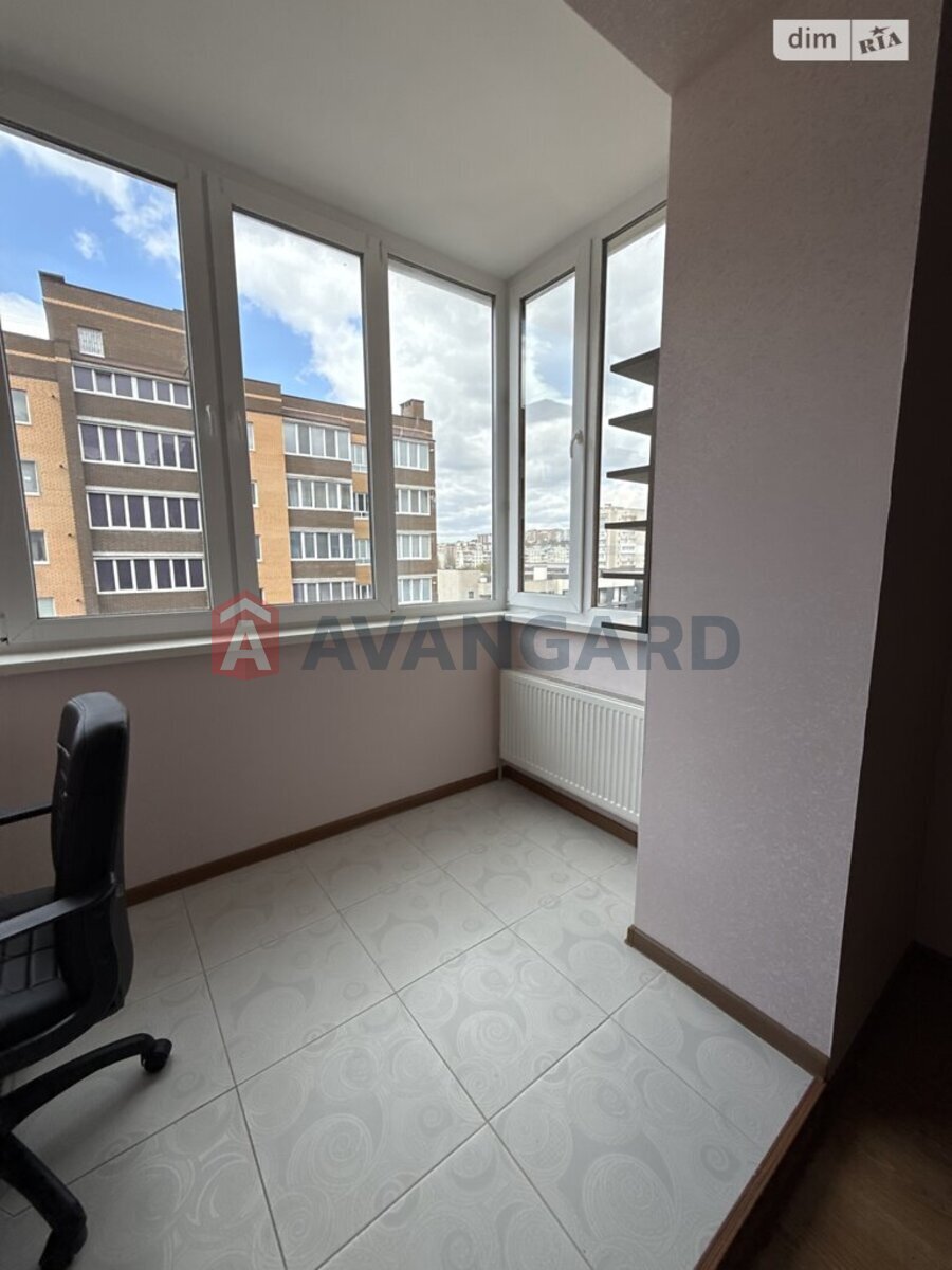 2 ����. ��������, 76/-/- ��. �., 8/11 ���� ���� 11