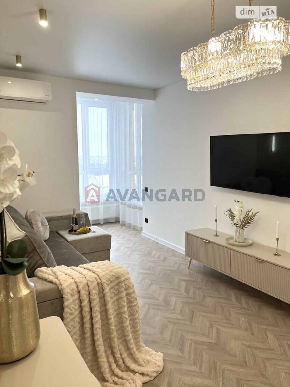 2 ����. ��������, 72/35/19 ��. �., 8/10 ���� ���� 15