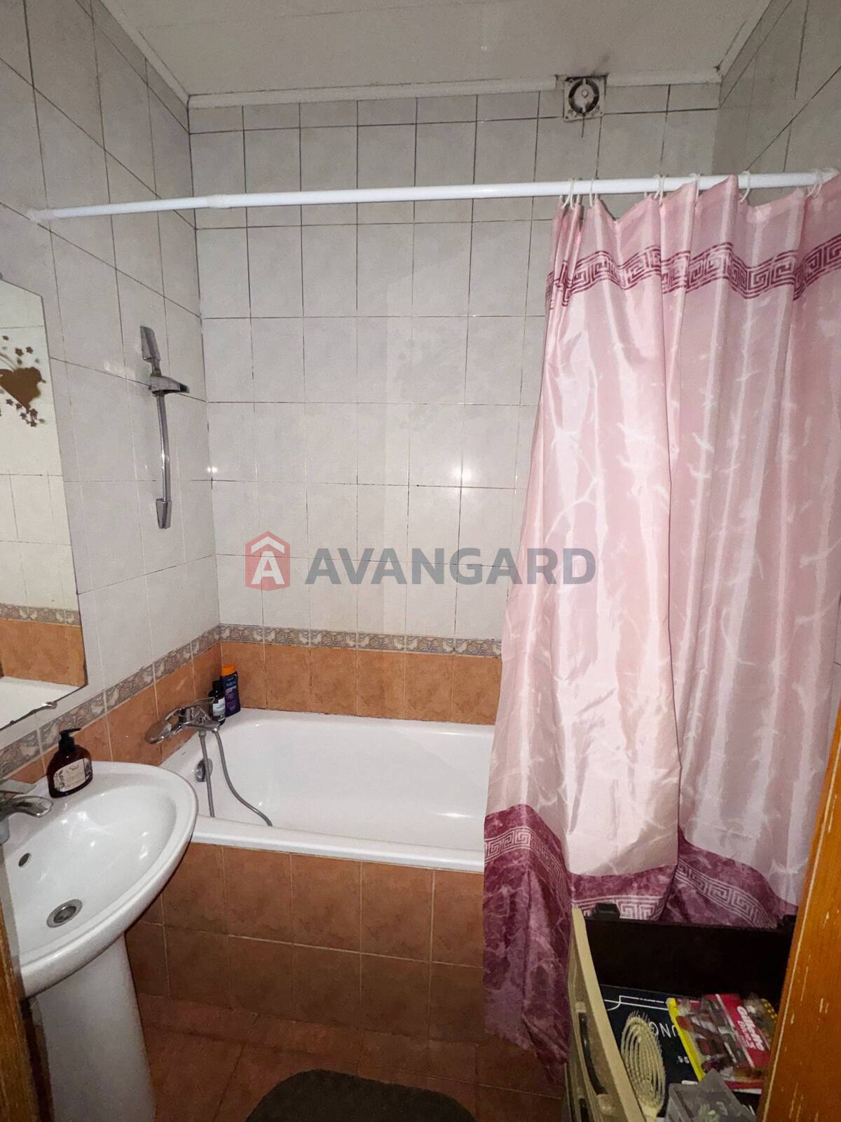 3 ����. ��������, 74/-/8 ��. �., 7/7 ���� ���� 10