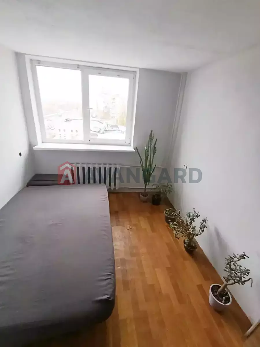 1 . , 30/-/7 . ., 8/12   4