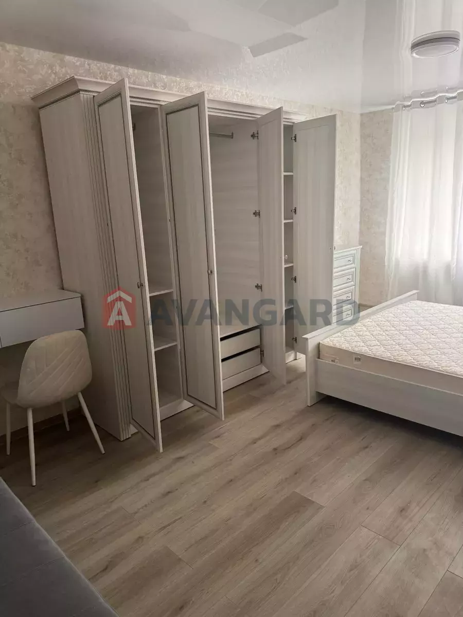 1 ��. ��������, 31/-/10 ��. �., 3/9 ������ ���� 13