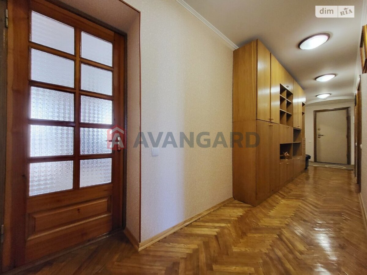 5 ��. ��������, 113/-/9 ��. �., 6/9 ������ ���� 22