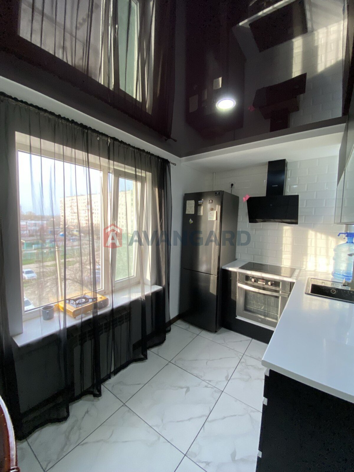 3 . , 70/-/8 . ., 4/9   2