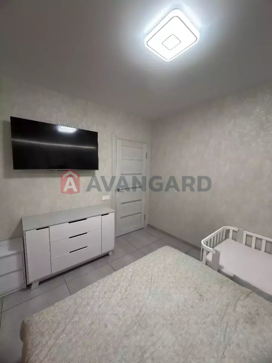 1 ��. ��������, 49/-/- ��. �., 10/12 ������ ���� 16