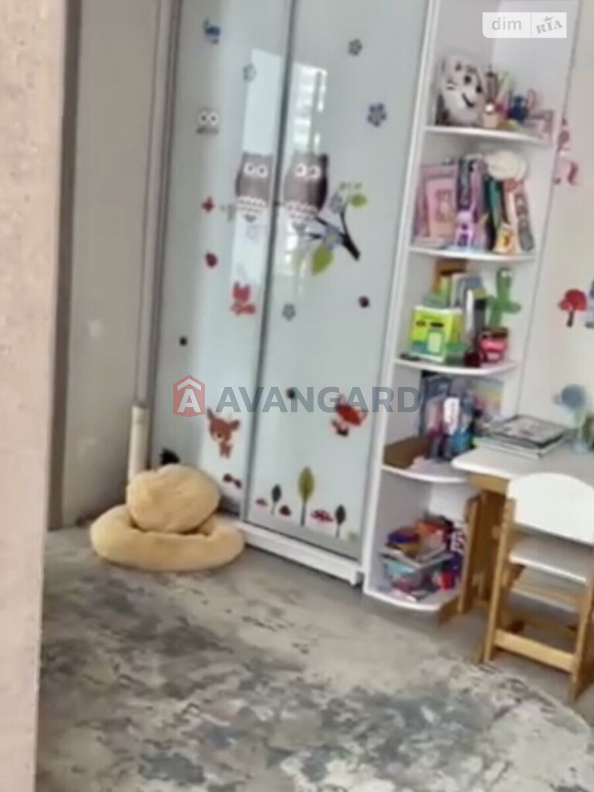1 ��. ��������, 58/-/24 ��. �., 7/10 ������ ���� 9