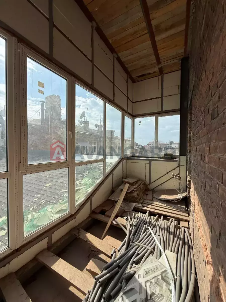 3 ����. ��������, 119/57/18 ��. �., 3/4 ���� ���� 9