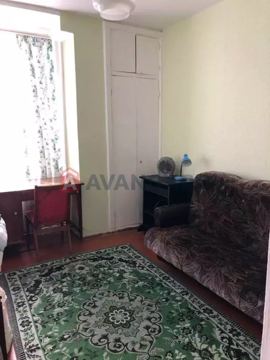 3 ��. ��������, 60/-/8 ��. �., 12/19 ������ ���� 10