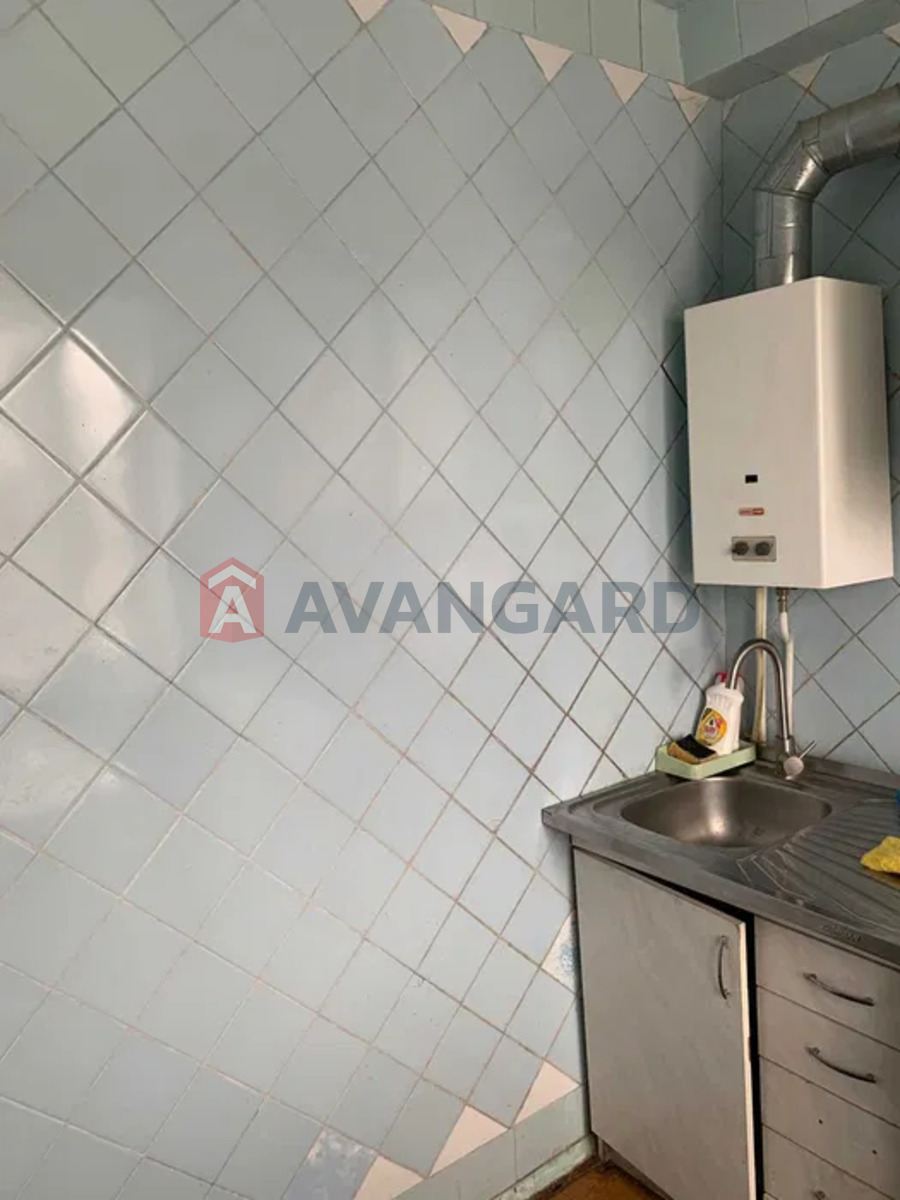 2 ��. ��������, 42/-/6 ��. �., 3/5 ������ ���� 7