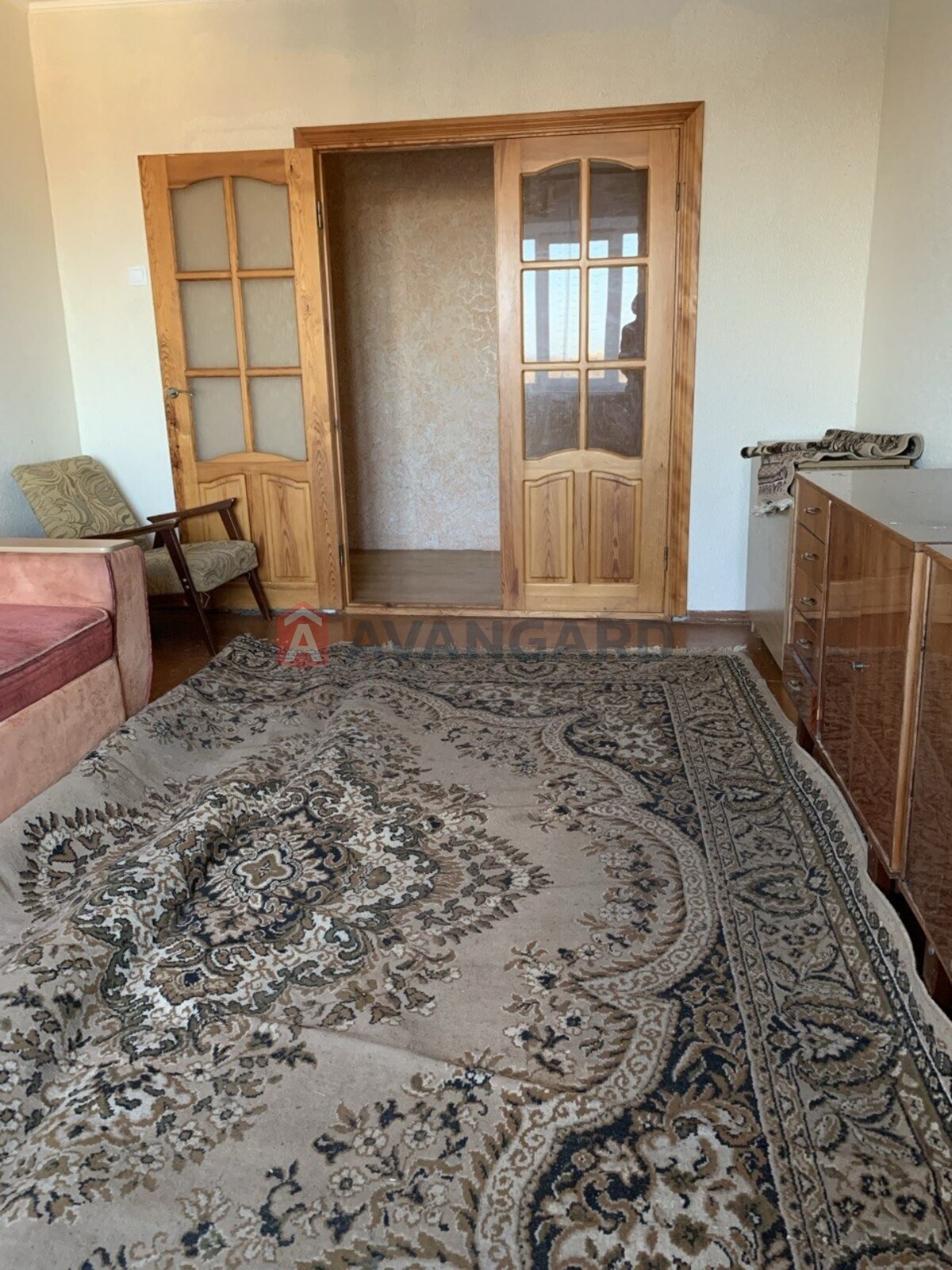 3 ��. ��������, 69/-/7 ��. �., 9/9 ������ ���� 9