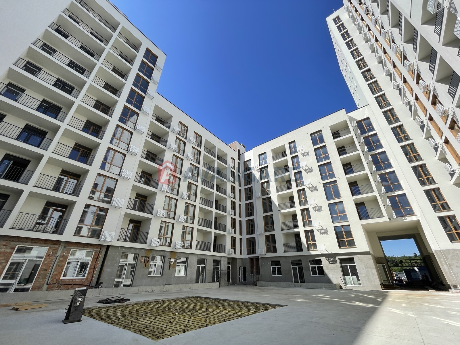 1 ��. ��������, 40/-/15 ��. �., 4/10 ������ ���� 1