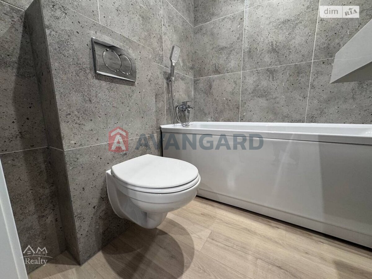 1 ��. ��������, 35/15/10 ��. �., 2/3 ������ ���� 15