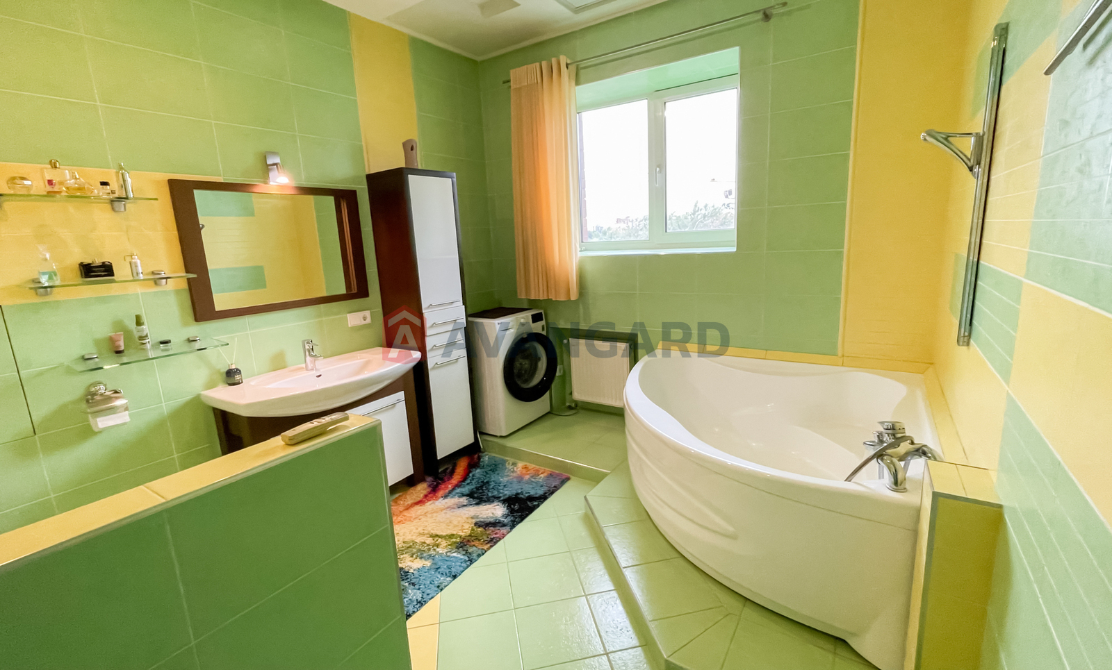 3 ����. ��������, 150/-/38 ��. �., 7/12 ���� ���� 2