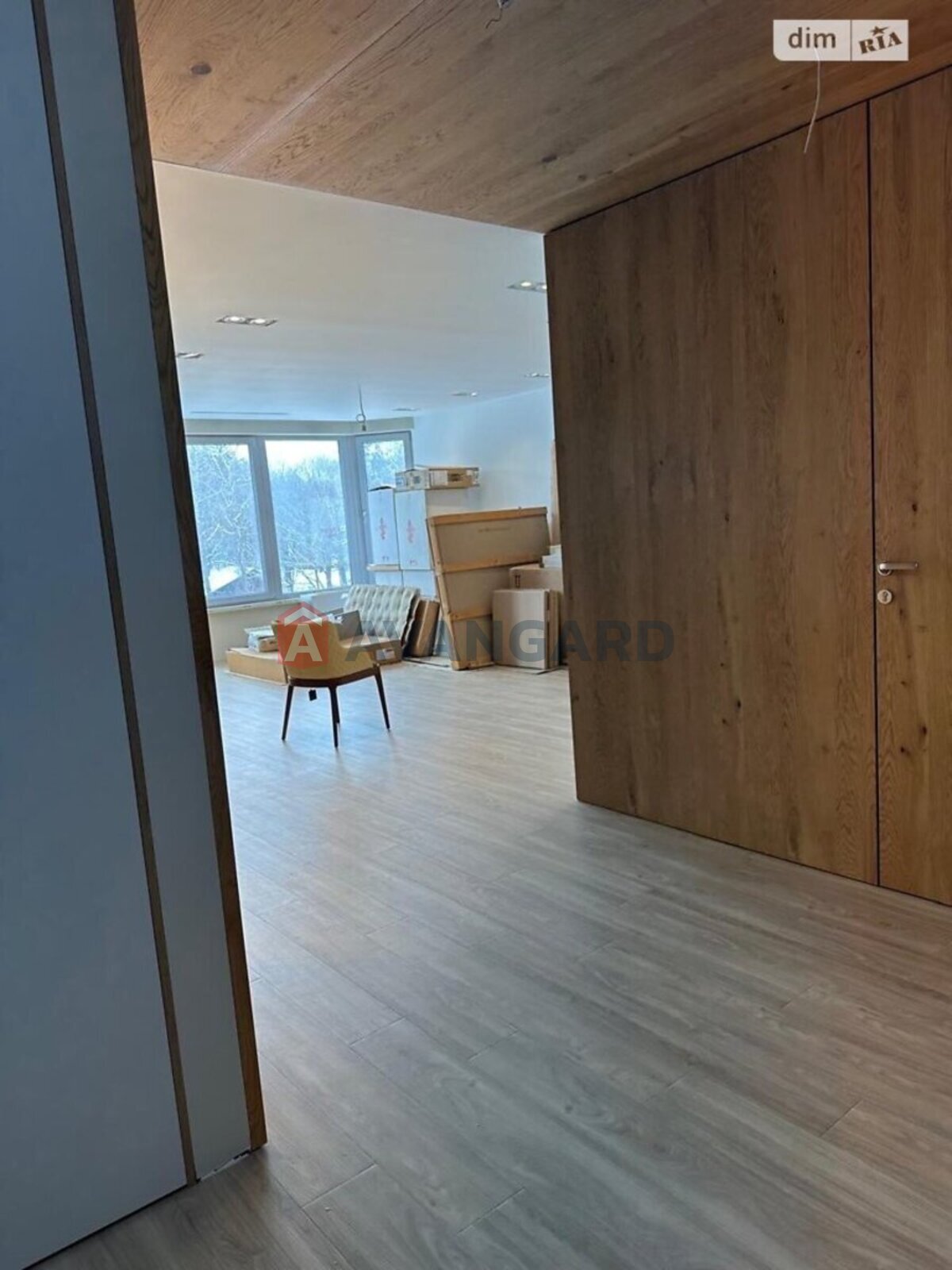 3 ��. ��������, 131/81/22 ��. �., 3/10 ������ ���� 4