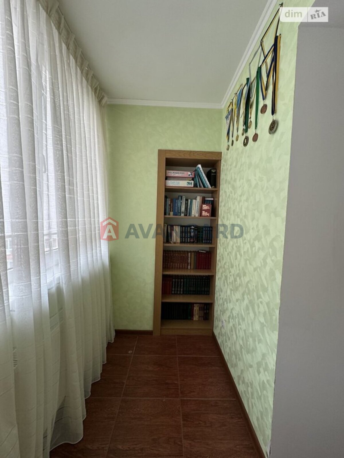 3 ��. ��������, 89/-/13 ��. �., 8/9 ������ ���� 23