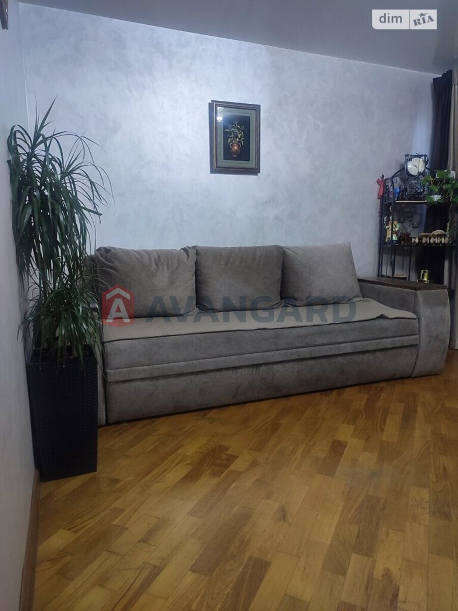 2 ��. ��������, 47/-/- ��. �., 6/8 ������ ���� 2